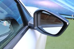 Peugeot 308 1.5 Blue HDi Style completo