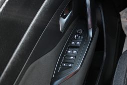 Peugeot 308 1.5 Blue HDi Style completo