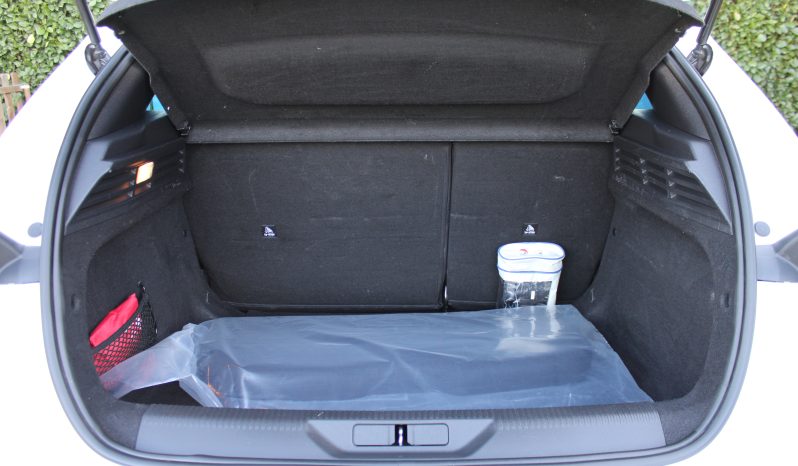 Peugeot 308 1.5 Blue HDi Style completo