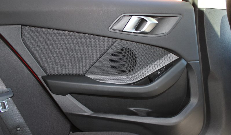 BMW 116 D Corporate Edition completo