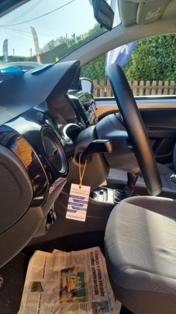 volkswagen UP 1.0 completo