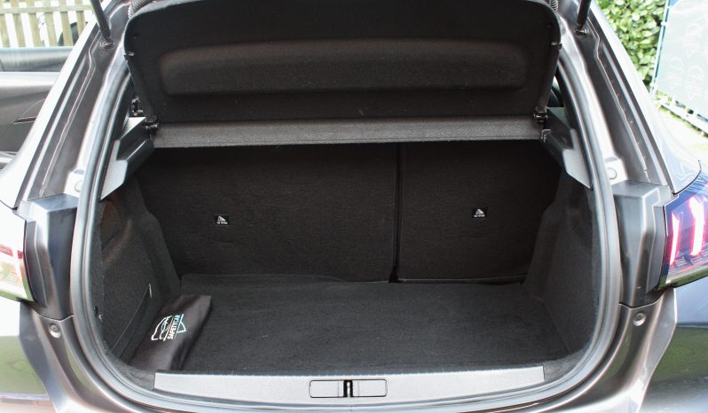 Peugeot 208 1.2 PureTech Allure Auto | 2021 completo