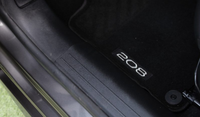 Peugeot 208 1.2 PureTech Allure Auto | 2021 completo