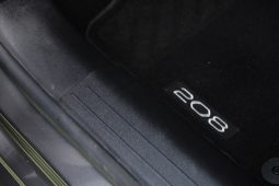 Peugeot 208 1.2 PureTech Allure Auto | 2021 completo