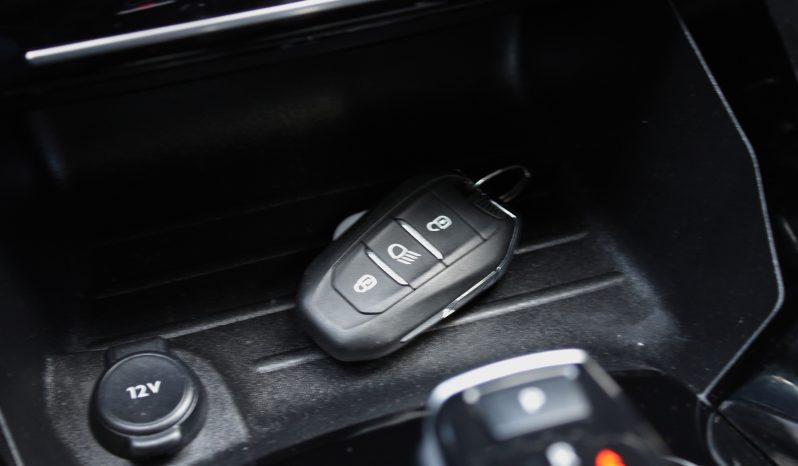 Peugeot 208 1.2 PureTech Allure Auto | 2021 completo