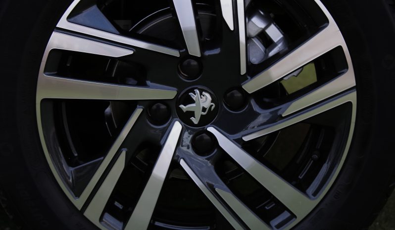 Peugeot 208 1.2 PureTech Allure Auto | 2021 completo