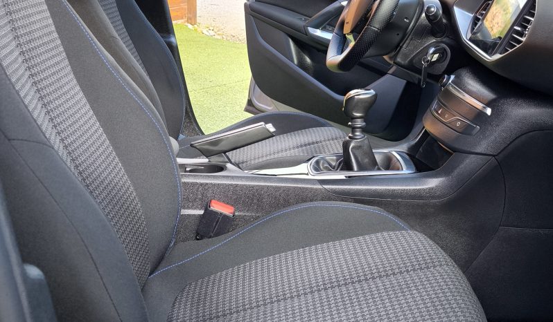 Peugeot 308 1.5 Blue HDI Style | 2021 completo