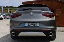 Alfa Romeo Stelvio 2.2D Turbo AT8 | 2018 completo