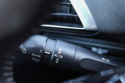 Peugeot 3008 1.5 BlueHDI Active | 2020 completo
