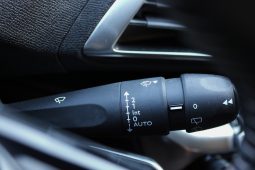 Peugeot 3008 1.5 BlueHDI Active | 2020 completo