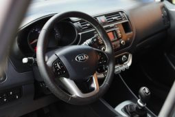 Kia Rio 1.1 CRDi LX | 2013 completo